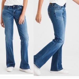 American Eagle Distressed flare Jeans